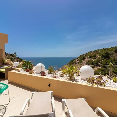 Vista Sea Views *
